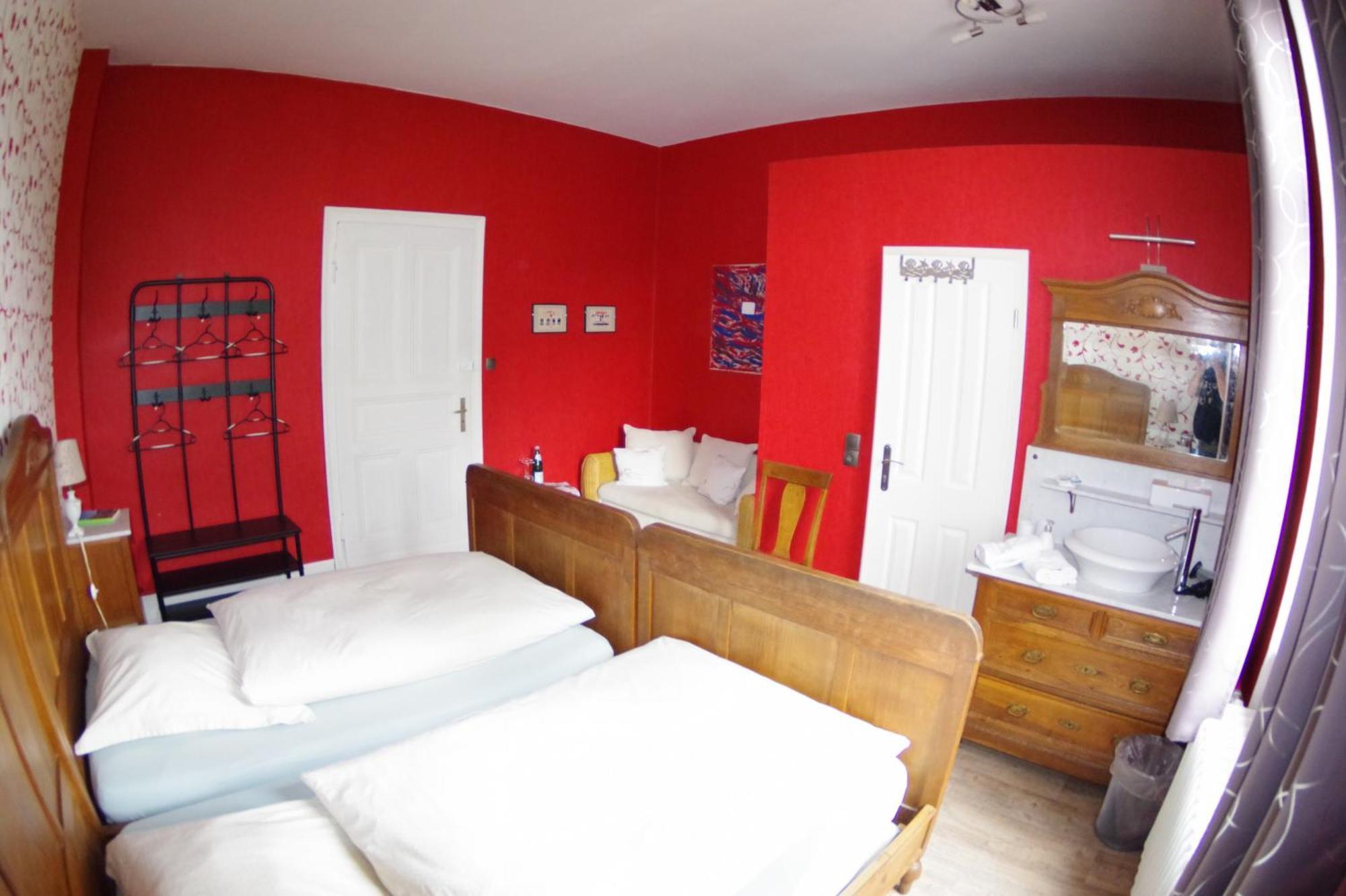 Wohnen Im Burghotel Лорх ам Рейн Стая снимка